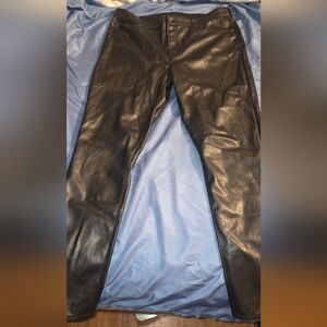 GAP True Skinny Mid Rise Pants - Black